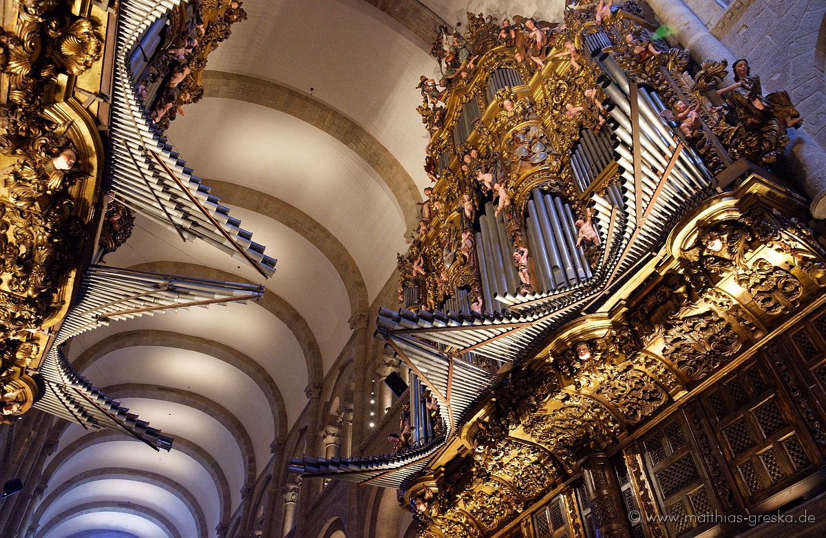 MSG_20210923110121_ND5_7381.jpg - Die Orgel in der Kathedrale von Santiago