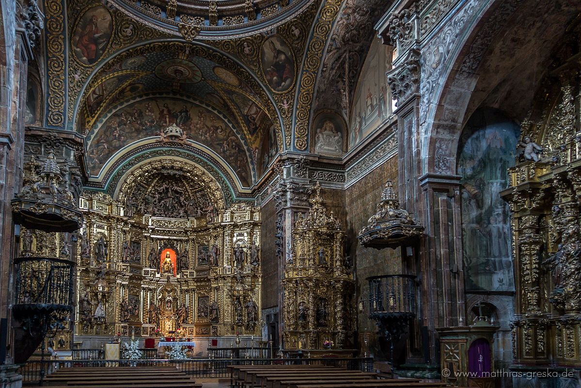 MSG_20150518185110_DSC03203.JPG - Innenraum der Kirche in Los Arcos